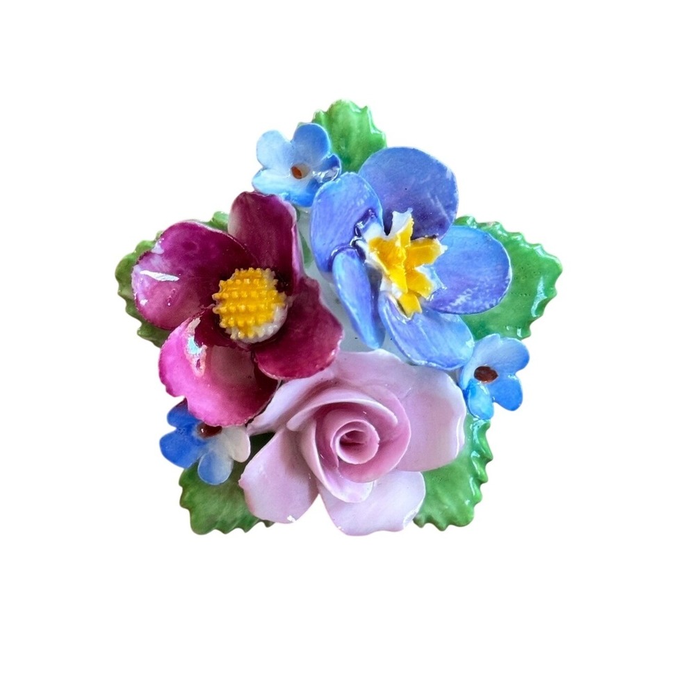 Denton‎ China England Floral Pin Brooch VTG Purple Blue Porcelain Flower Bouquet